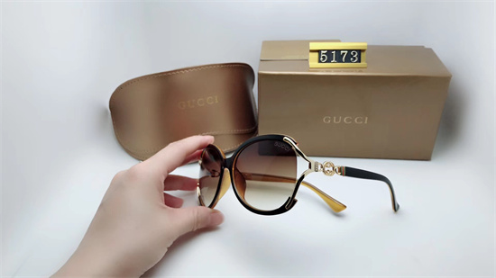 Gucci Sunglass A 008